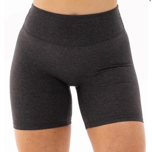 Black Coffee Bare II Short 6”